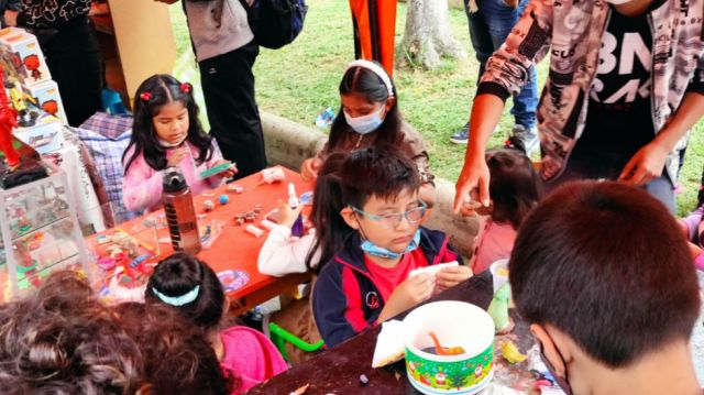 Se realizaron talleres de pintura y modelado. 