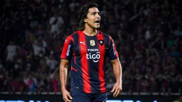 Marcelo Martins siente el calor del Barrio Obrero