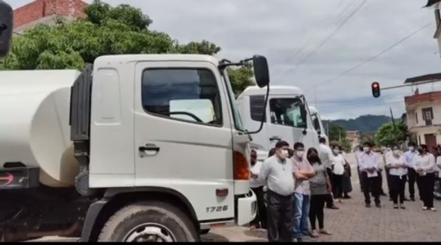 Gobierno entrega 4 cisternas a Bermejo para combatir la crisis de distribución de agua potable 