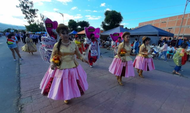 Toda Bolivia representada