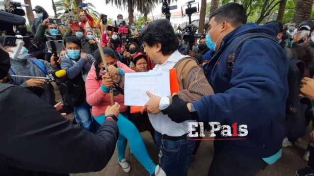 Momento de la agresión contra Jorge Bacotich