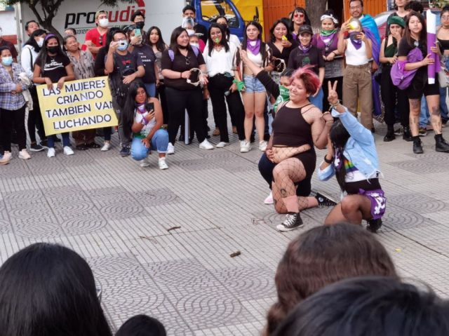 Manifestaciones artísticas, baile y perreo combativo