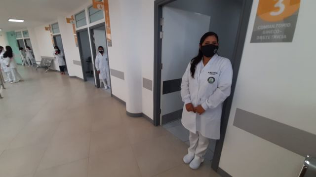 Personal médico y de enfermería ya instalados en sus consultorios