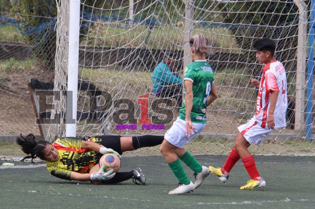 Regresó el fútbol femenino de la Asociación Tarijeña 