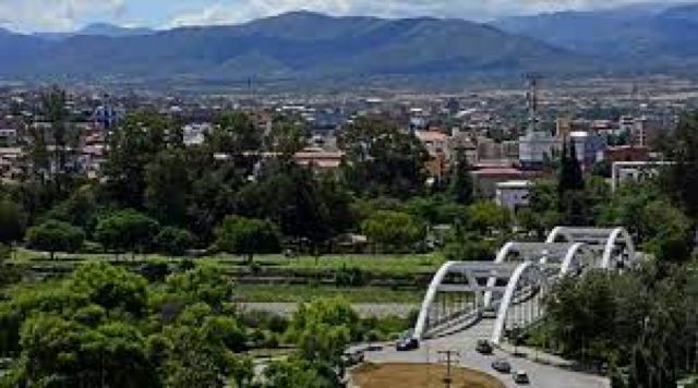 Llegan a Tarija más de 2.000 estudiantes para el congreso de universidades
