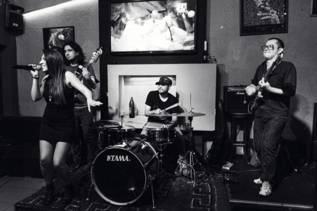 Karla y la Delpi Band