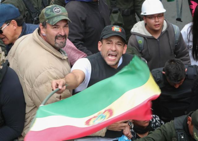Luis Fernando Camacho en las protestas de noviembre de 2019