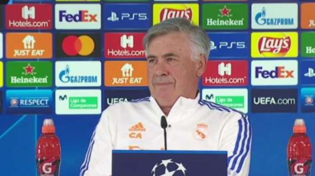 Ancelotti: "Hay dos equipos que nadie esperaba ver en 'semis'; Madrid y Villarreal"