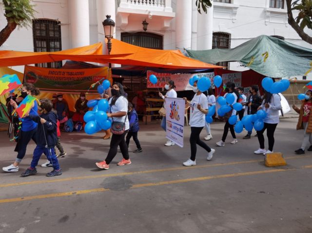 La caminata se encuentra con la huelga de los trabajadores
