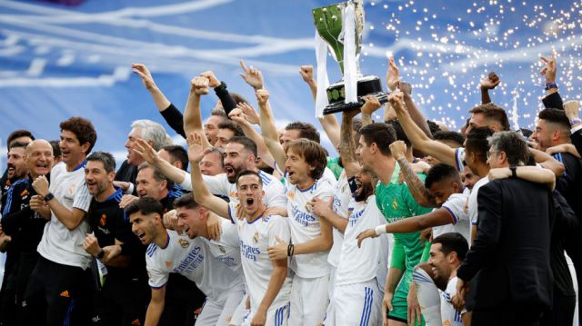 Real Madrid exhibe su superioridad y se corona campeón de España