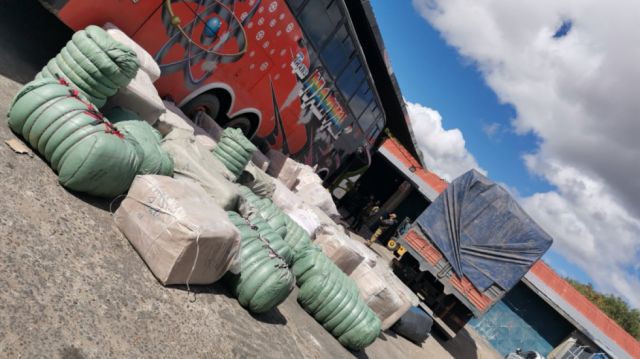 Aduana Nacional comisó más de 560 Tn de ropa usada mediante varios operativos realizados en Tarija