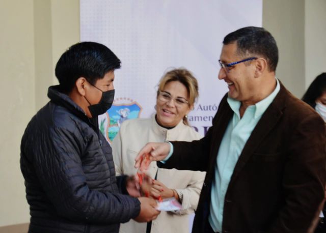 Tarija: Gobernación dará beca trabajo a pasantes destacados de institutos tecnológicos