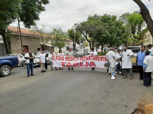 Médicos de Tarija en emergencia anuncian paro el 20 de este mes