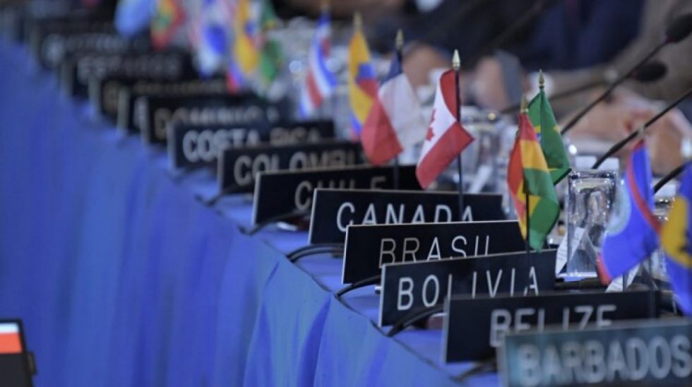 Repudian idea de retirar a Bolivia de la OEA