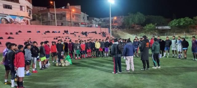 Masiva concurrencia al inicio de pruebas para la selección de Cercado Sub-19 