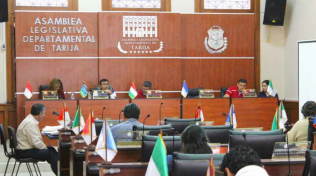 Cívicos de Bermejo piden revocatorio para asambleístas que no sesionan hace más de un mes