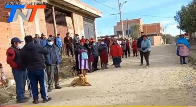 Pandilleros ingresaron a una casa y apuñalaron a cuatro personas 