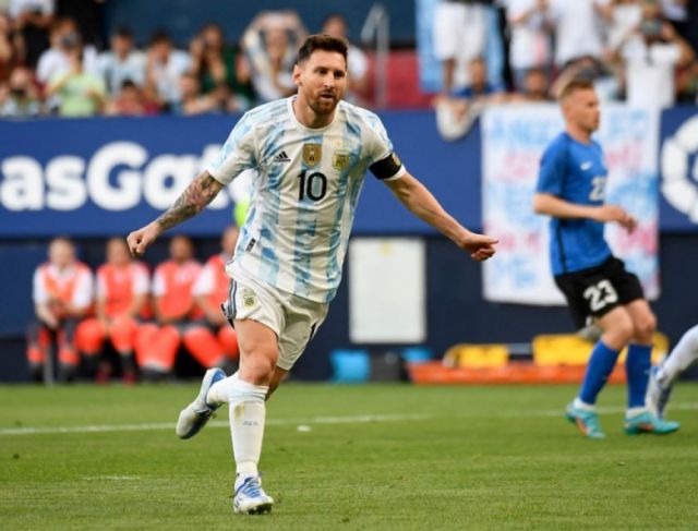 Argentina goleó a Estonia con cinco goles de Lionel Messi