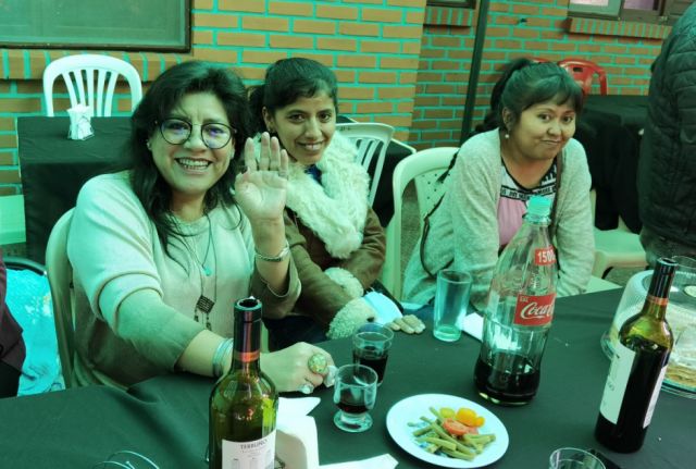 Jannett Ortega, Olga Ortiz y Rocío Huarachi.