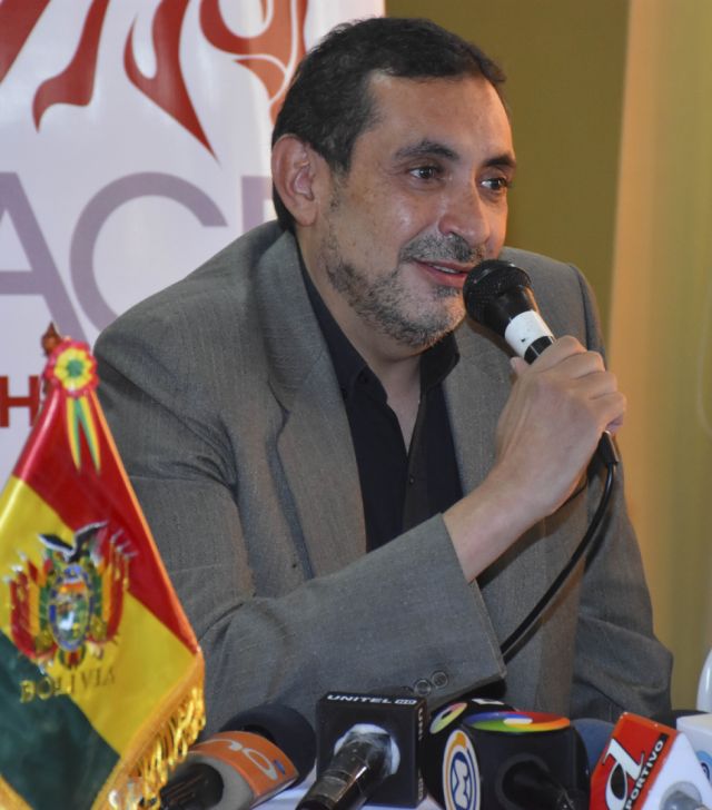 Comisión Electoral ratifica inhabilitación de Reintsch 