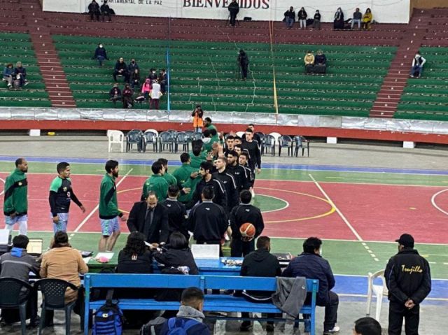 La Salle se quedó con el triunfo en su visita a Pumas Tenis de La Paz