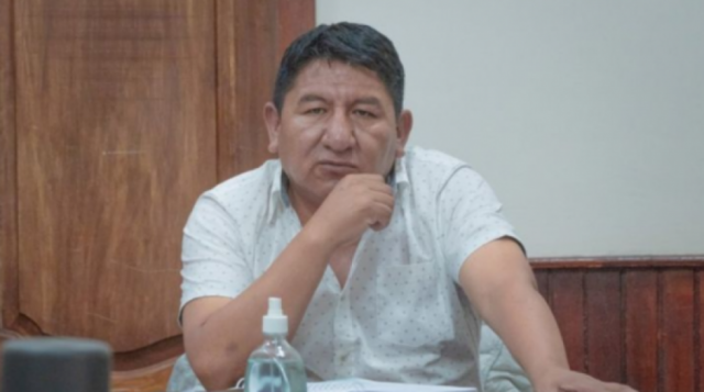 Comcipo denuncia encubrimiento a Mamani por 41 ambulancias 
