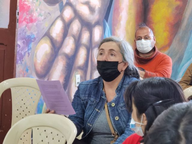 Asistentes manifiestan sus dudas.