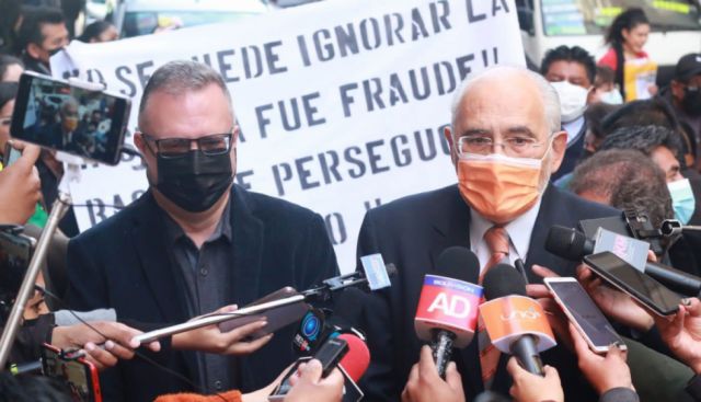 Mesa tilda de ‘cacería de brujas’ a los casos ‘Golpe’ y no reconoce el juicio