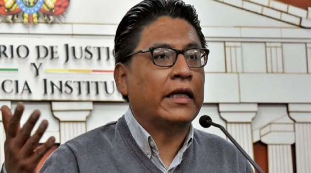 Presidente Arce instruye a Justicia investigar denuncia de "narcoaportes" al MAS