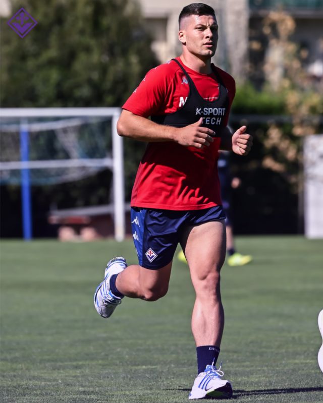 Jovic arrasa en su primer  partido con la Fiorentina 