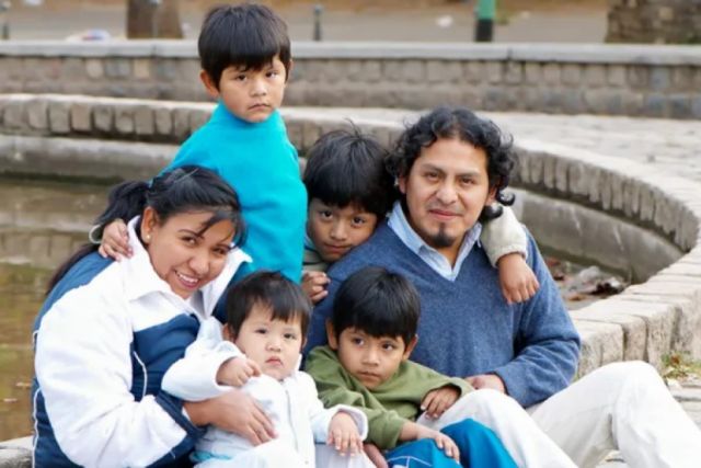 López: Los niños no deben vivir corriendo