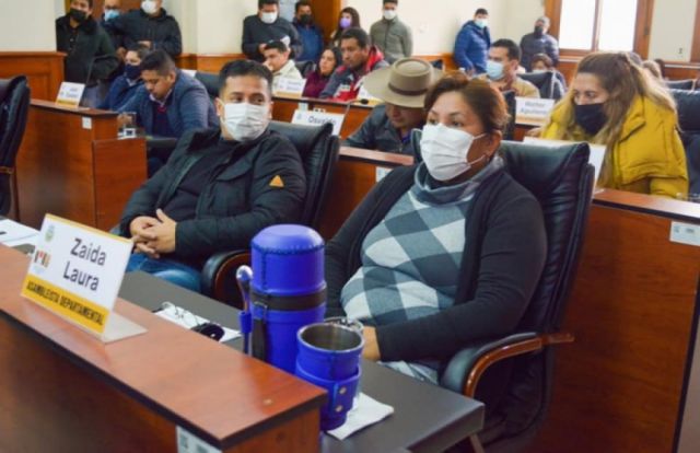 TED analiza solicitud de destitución de los 29 asambleístas de Tarija