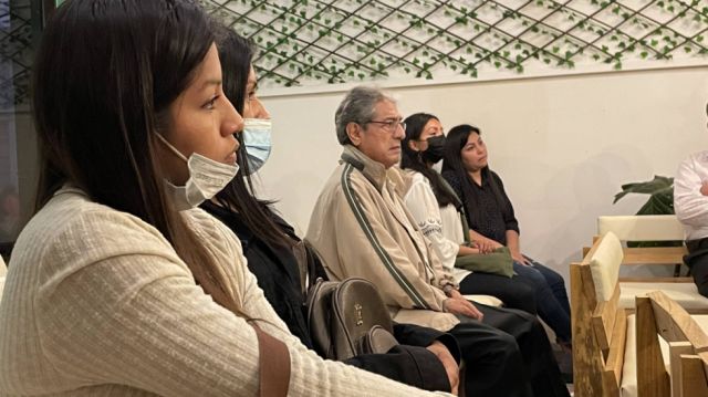 Atención completa. 