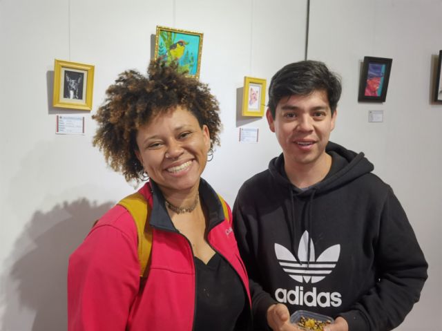 Dafny Crocco y Edward Farfán, visitantes de la exposición.