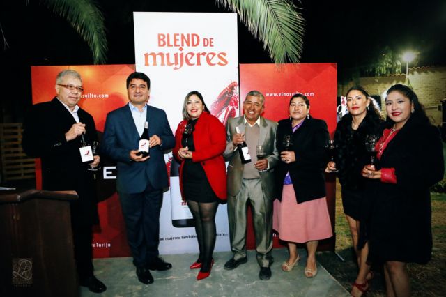 Alfonso Blanco, Johnny Torres, Claribel Vilte, Pedro Antonio Vilte, Ana Quiroga, Elia Vilte y Daniela Vilte.