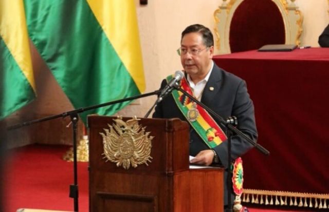 Luis Arce destaca estabilidad en medio de gritos de ¡Censo ya!