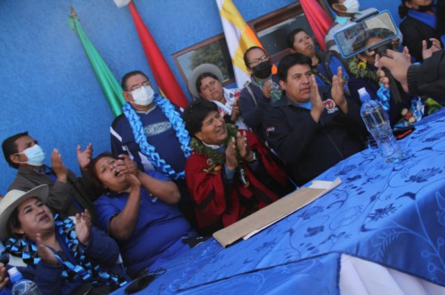 Evo cerró en Cercado su visita a Tarija para el registro de nuevos militantes al MAS 