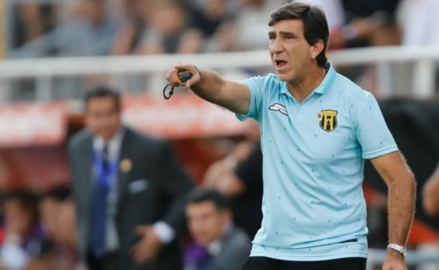 Gustavo Costas es el elegido para tomar el mando de la Verde