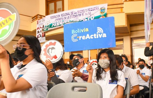 El Ministerio de Trabajo lleva a los jóvenes de Tarija el Programa Bolivia C-reActiva