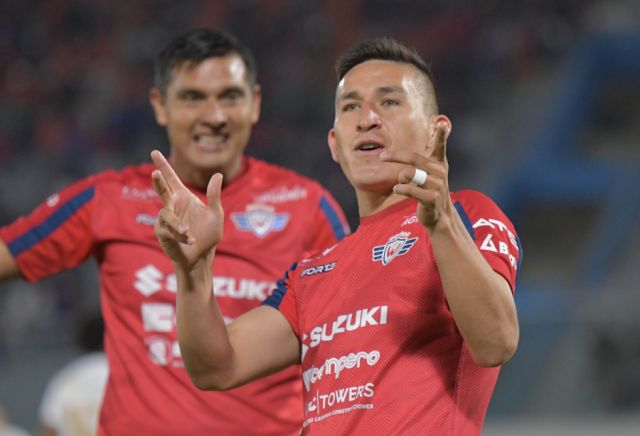 Wilstermann se recupera con goleada a la “U” de Sucre 