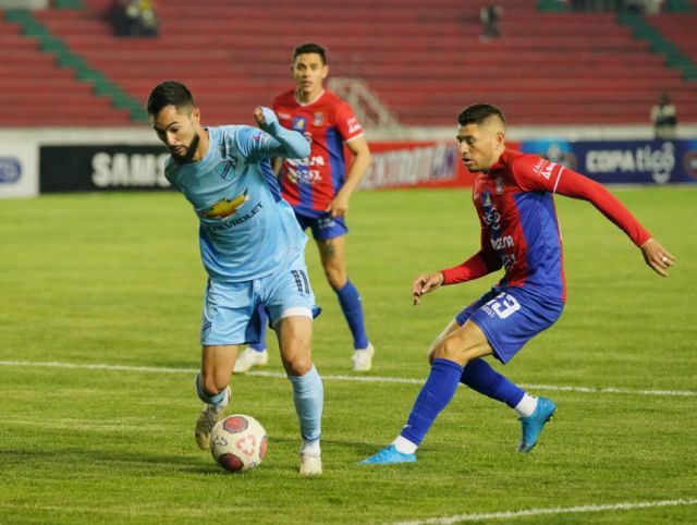 Bolívar derrota a un combativo Universitario en Sucre 