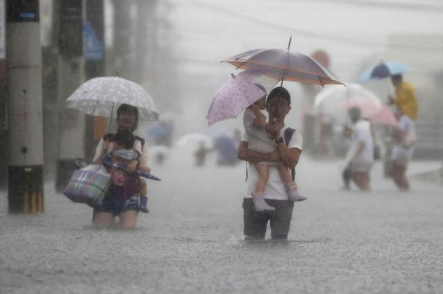 Recomiendan la evacuación de cientos de miles de personas en Japón por fuertes lluvias