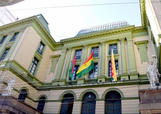Policía aprehende a funcionaria del TDJ por sospecha de manipulación informática