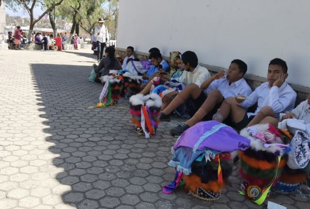 Comida y descanso a la sombra de San Juan.
