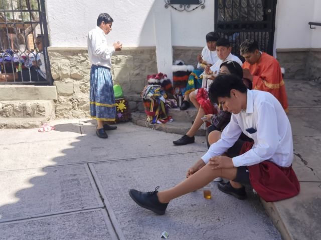 Relajar la pierna.