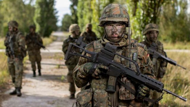 Las Fuerzas Armadas de Alemania alertan del riesgo de "canibalización" en sus filas 