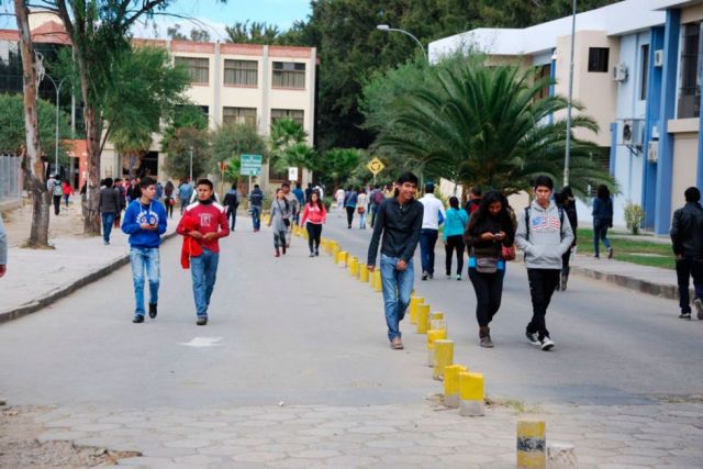 Estudiantes de la UAJMS dilatan elección de la FUL
