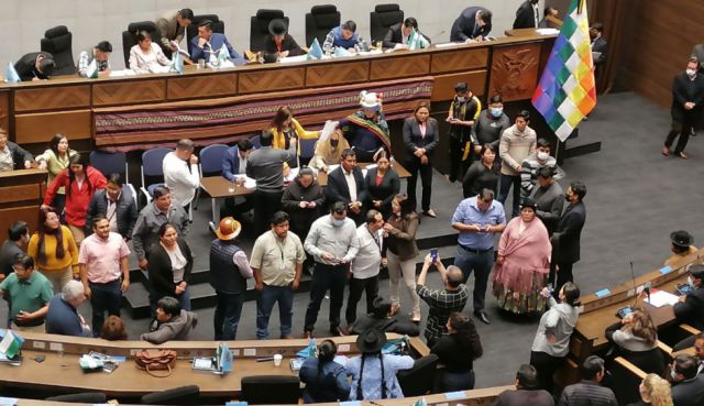 Lamentan irresponsabilidad de la oposición para no cuidar los 2/3