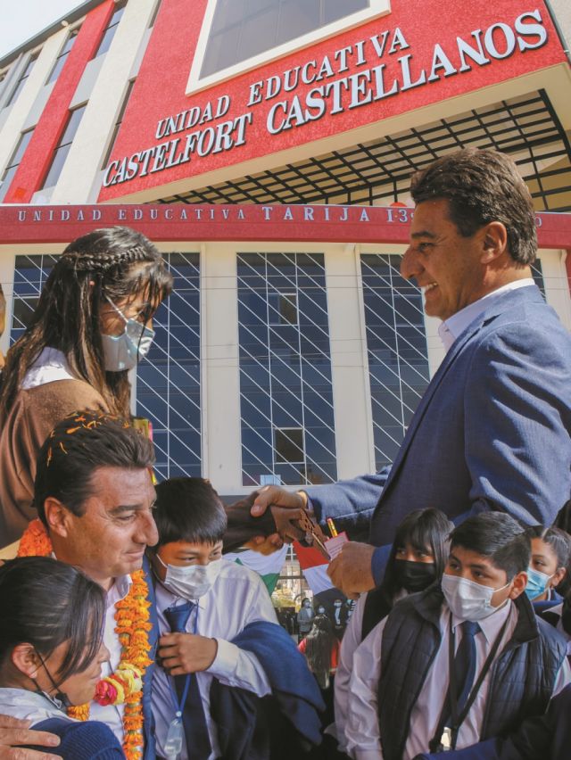 Alcalde Torres logra habilitar 133 UE para acoger a más de 60 mil estudiantes 