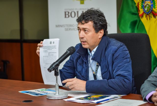 Viceministro alerta que personas inescrupulosas se hacen pasar por funcionarios para ofertar cargos